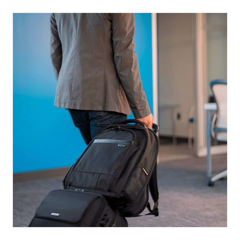Mochila kensington contour backpack on sale 17